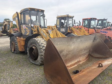 Încărcătoare Frontale - Venieri VF9015 cu motor Perkins 1104D-E44TA - Dezmembrări.