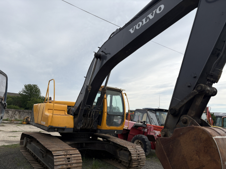Excavatoare - Volvo EC210LC cu diverse motorizări - Dezmembrări