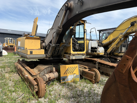 Excavatoare - Volvo EC280 cu motor Volvo D10B - Dezmembrări