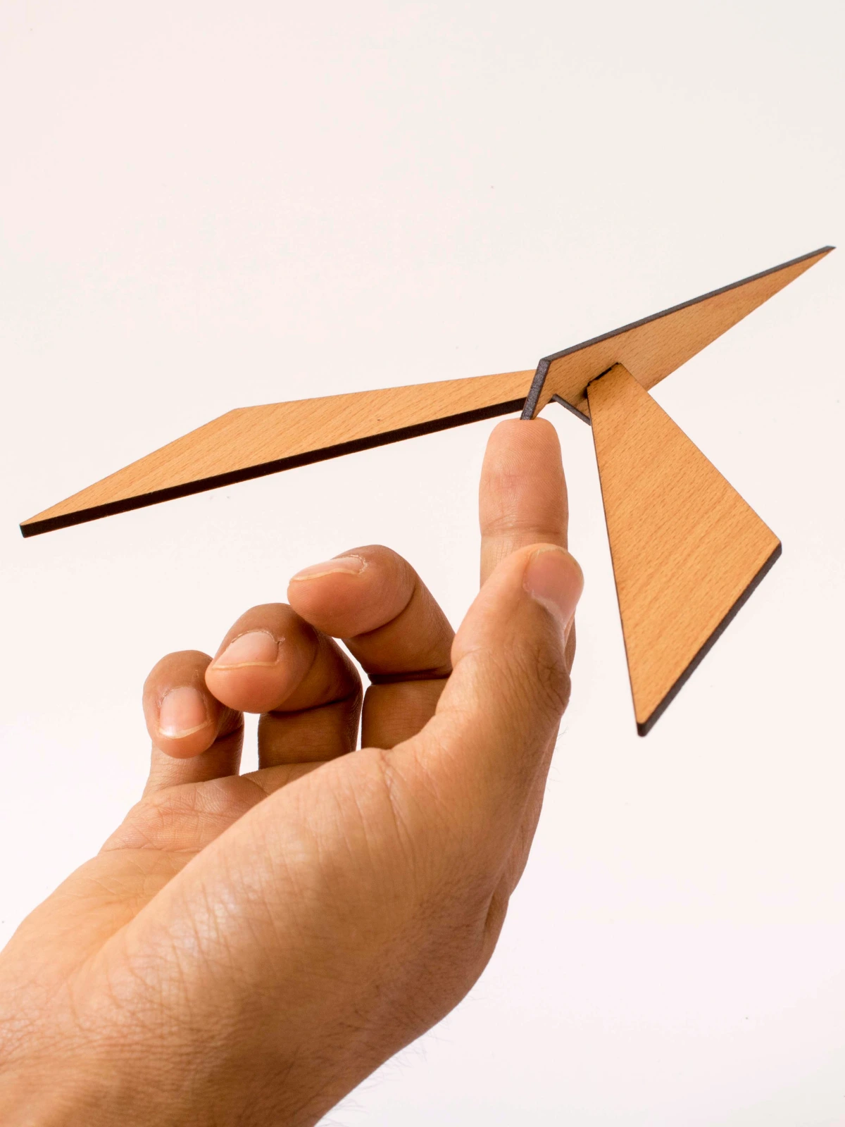 CHIL - sculptura kinetica minimalista din lemn (fag) pentru birou [1]