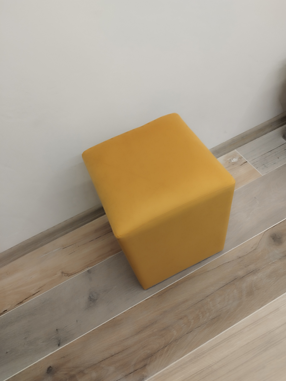 Taburet Cub Tapitat, Catifea, Galben 33x33x42 cm [2]