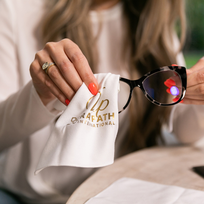 Laveta VIP alba – editie premium pentru curatare delicata a lentilelor, ecranelor si obiectivelor [3]