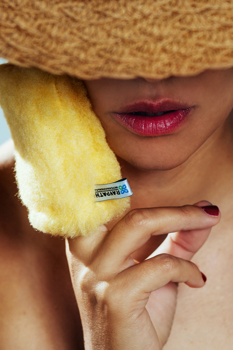 Face Cleaner – manusa pentru exfoliere si curatare fata si decolteu [2]