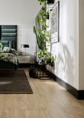 Plintă Vox Espumo Negru, 120 × 2400 × 16 mm [1]