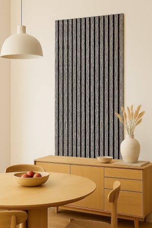 Riflaje Decorative - Riflaj acustic MDF pe fetru cu decor de lemn antichizat gri-cărbune, montat pe peretele unui bar de recepție