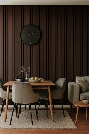 Riflaj acustic MDF pe fetru, decor nuc închis, montat pe peretele din spatele ecranului într-o cameră de film [6]