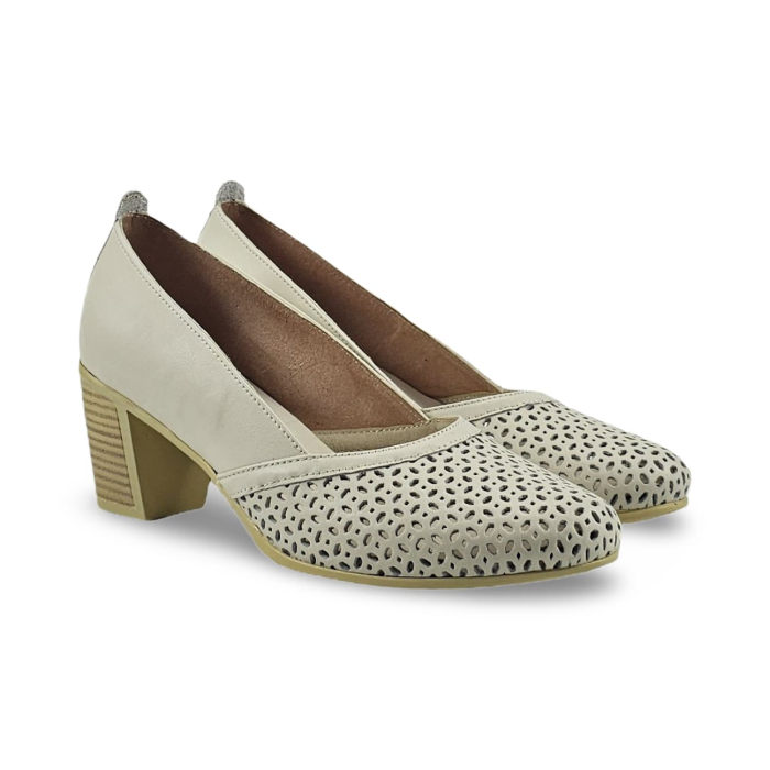 Sandale perforate cu talpa usoara DM 2605 bej [3]