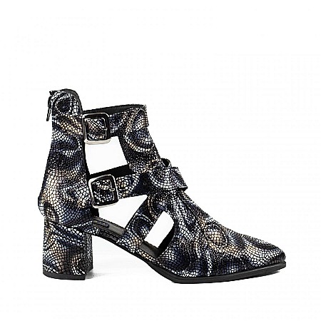 Ghete si botine - Botine decupate cu accesorii metalice DM2048S