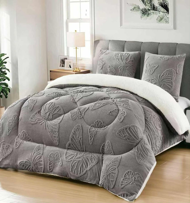 Set 3 Piese Pilota Cocolino Tricotata cu Model de Fluturi in Relief, 200x230 cm, UNI, cu 2 Fete de Perna 62x62 cm, Culoare Gri Inchis [2]