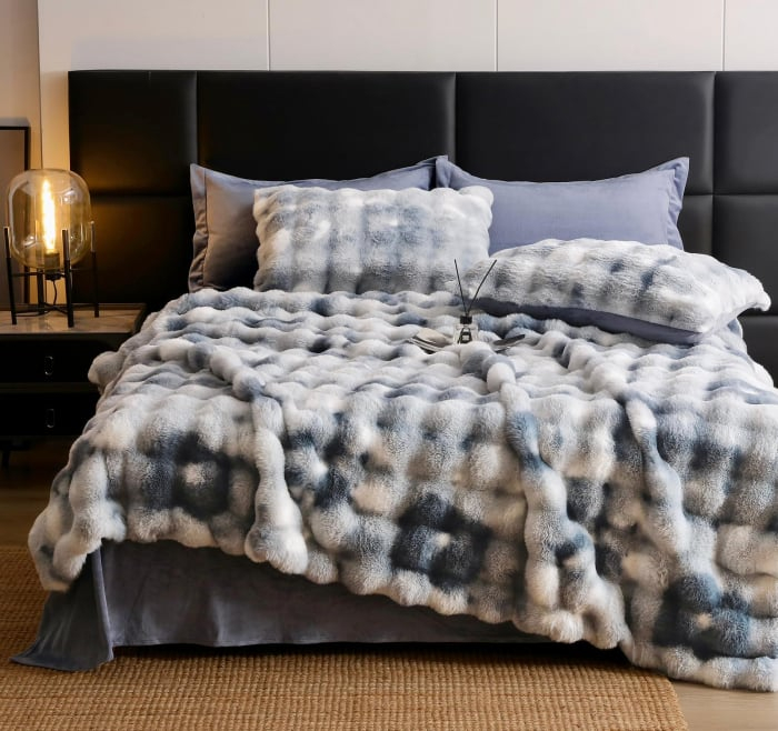 Lenjerie pat dublu, ExtraPufoasa, din Blanita artificiala de Iepure, 6 piese - Gri Multicolor [1]
