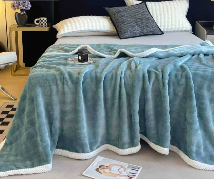 Paturi Cocolino Groasa  cu Blanita Bordy   200x230 cm [2]