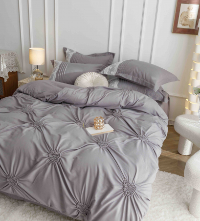 LENJERII DE PAT - Lenjerie Pat Dublu, Bumbac Soft Touch, 6 piese, cu Pliuri Brodate - Gri Deschis