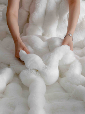 Lenjerie pat dublu, ExtraPufoasa, din Blanita artificiala de Iepure, 6 piese - Alb [2]