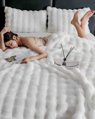 Lenjerie pat dublu, ExtraPufoasa, din Blanita artificiala de Iepure, 6 piese - Alb [1]