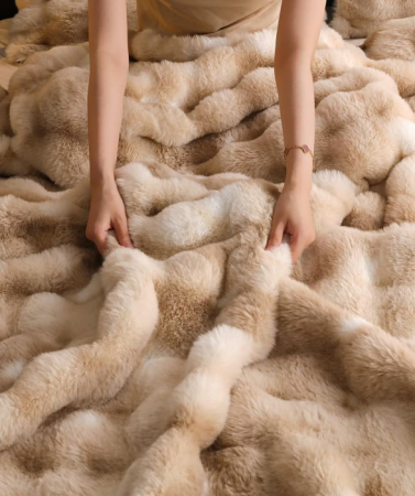 Lenjerie pat dublu, ExtraPufoasa, din Blanita artificiala de Iepure, 6 piese - Bej Multicolor [4]