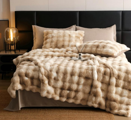 LENJERII DE PAT - Lenjerie pat dublu, ExtraPufoasa, din Blanita artificiala de Iepure, 6 piese - Bej Multicolor