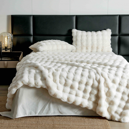 LENJERII DE PAT - Lenjerie pat dublu, ExtraPufoasa, din Blanita artificiala de Iepure, 6 piese - Crem