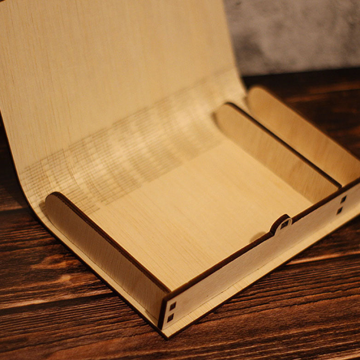 Cutie din lemn pentru fotografii 10 x 13 cm si stick USB [3]