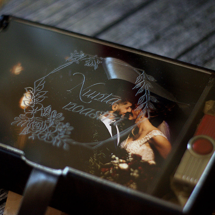 Cutie din lemn pentru fotografii 10 x 13 cm, cu capac plexiglas transparent [4]