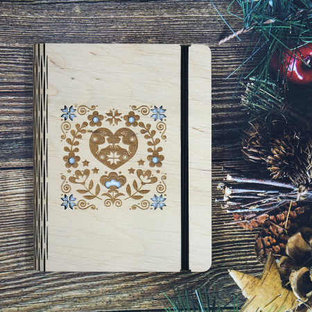 Agende din lemn - Agendă din lemn A6, motive traditionale - v1