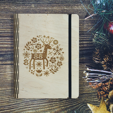 Agende din lemn - Agendă din lemn A6, motive traditionale - v2