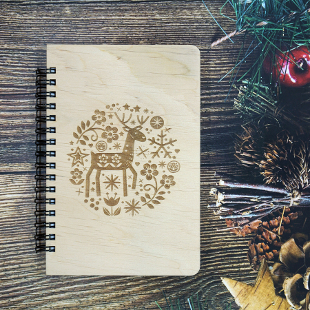 Agende din lemn - Agendă din lemn A6 spiralata, motive traditionale - v2