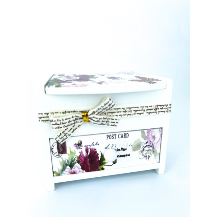 Cutie de bijuterii alba din lemn , cu capac ,model Post Card, fluturi si flori, 11 cm, Doty [5]