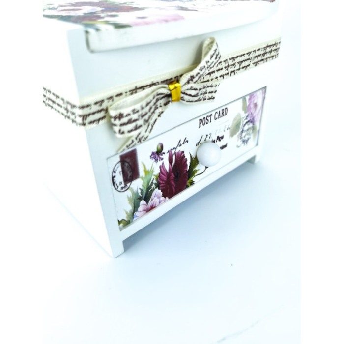Cutie de bijuterii alba din lemn , cu capac ,model Post Card, fluturi si flori, 11 cm, Doty [2]