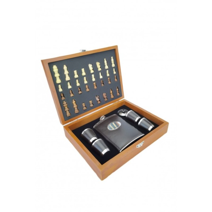 Cutie eleganta, joc de sah complet, plosca de 150 ml din inox si piele ecologica maro cu 4 pahare pentru tarie si palnie, doty [1]