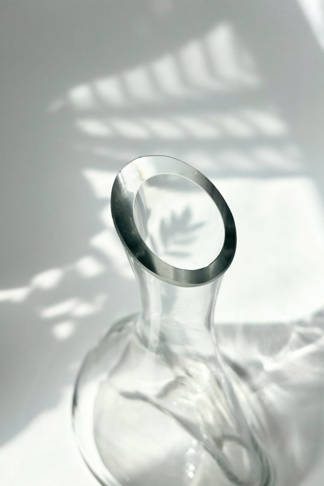 Decantor de vin Sommelier Wine Decanter Doty®, design elegant si practic, din sticla, transparent, varf curbat, ideal pentru servire, 1600 ml [9]