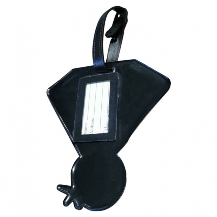 Eticheta pentru identificare bagaj TagMe Doty®, model diamant, este fabricata din silicon flexibil, durabil si usor de curatat. Asigura prindere sigura si vizibilitate crescuta in timpul calatoriilor. [3]