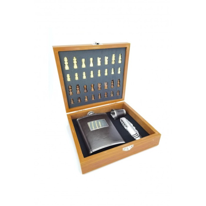 Set cutie eleganta cadou, joc de sah complet, plosca de 150 ml din inox si piele ecologica maro , pahar de shot si  briceag cu d [1]