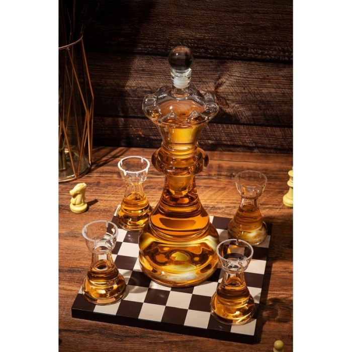 Set decantor deluxe ChessCheers Doty®, 4 pahare, suport din lemn in forma de tabla de sah, materiale de calitate, 750 ml [10]