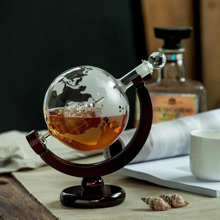 Set decantor The Earth, design glob pamantesc, 2 pahare cu imprimeu modern ,materiale de calitate,850 ml,doty [4]