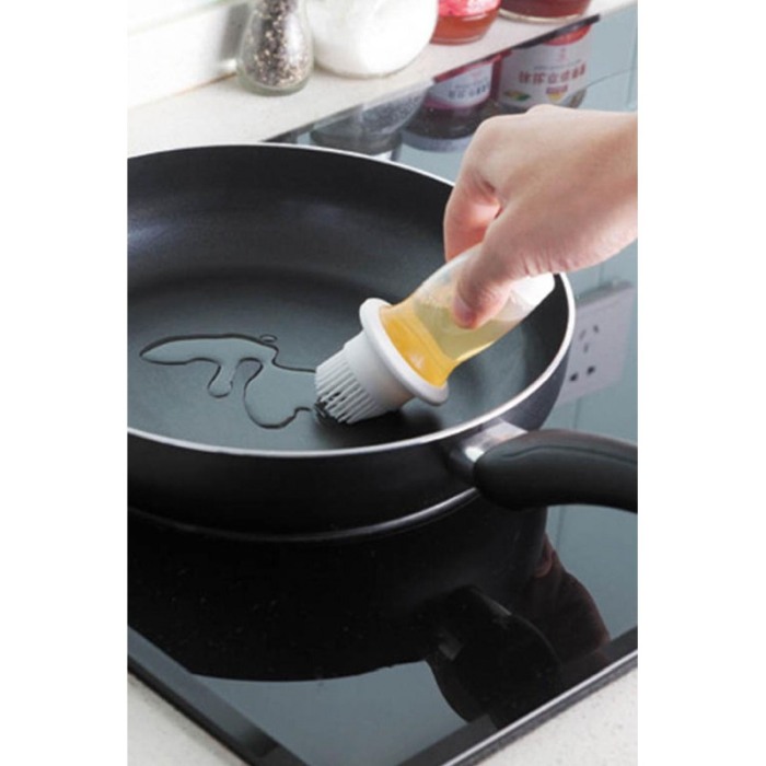 Sticluta pentru ulei cu pensula din silicon OilBrush, usor de utilizat, 80 ml, 12.7 cm x 6.6 cm, alb [3]