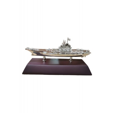 CADOURI SI SETURI - Accesoriu decorativ Metal Desk Battleship, tip macheta nava de lupta, din lemn masiv si otel, 21x8 cm