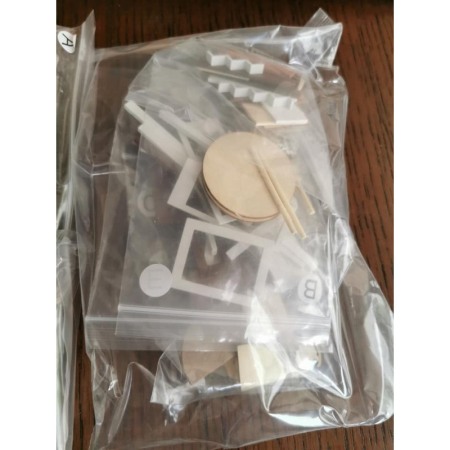 Casa de construit, artizanala din lemn DIY, dimensiune 19 cm, cu leduri si accesorii, Doty [1]
