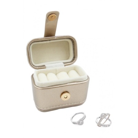 Cutiuta Sissy Rings, pentru transport inele, 4 spatii, piele ecologica, catarama aurie, 6x7x3 cm, bej metalizat, Doty®️ [4]
