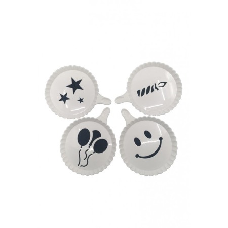 USTENSILE & ARTICOLE BUCATARIE - Set 4 forme de ornat cafea sau prajituri Arts II , din plastic, reutilizabile, usor de folosit si curatat, alb, 9 cm, Doty