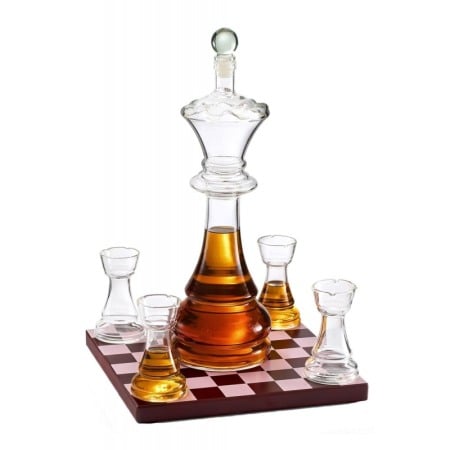 Set decantor deluxe ChessCheers Doty®, 4 pahare, suport din lemn in forma de tabla de sah, materiale de calitate, 750 ml [1]