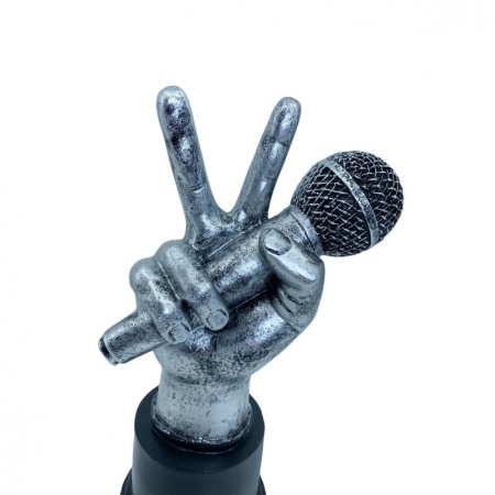 Statueta decorativa Mic Trophy, lucrata manual, accente argintii, design elegant, 36 cm [4]