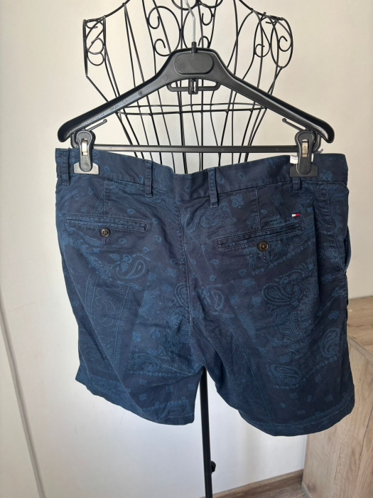Blugi Tommy Hilfiger marimea 34 [2]