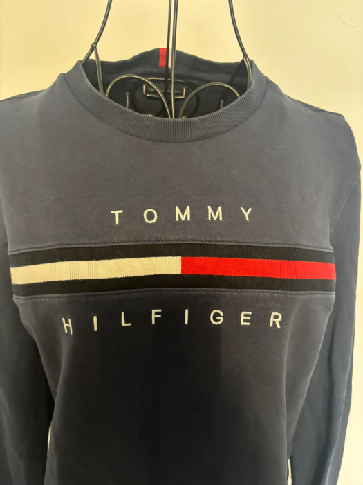 Bluza sport Tommy Hilfinger marimea M [2]