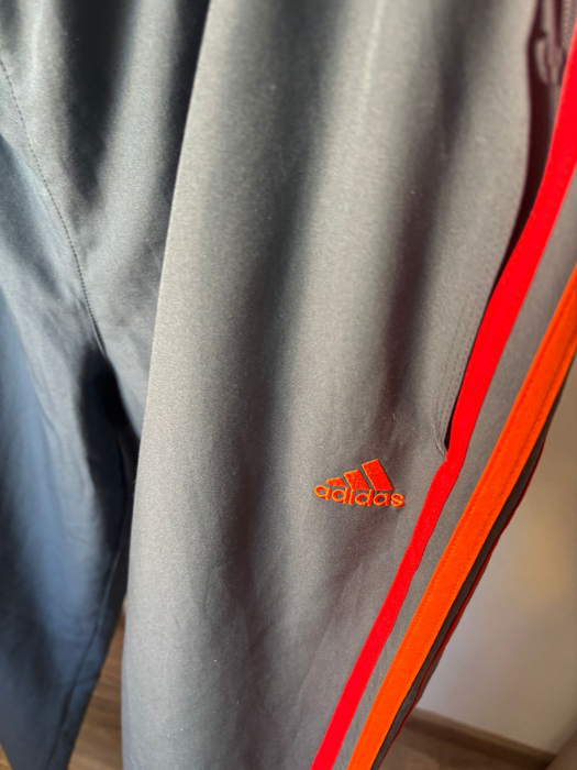 Pantaloni sport Adidas marimea  XL [2]