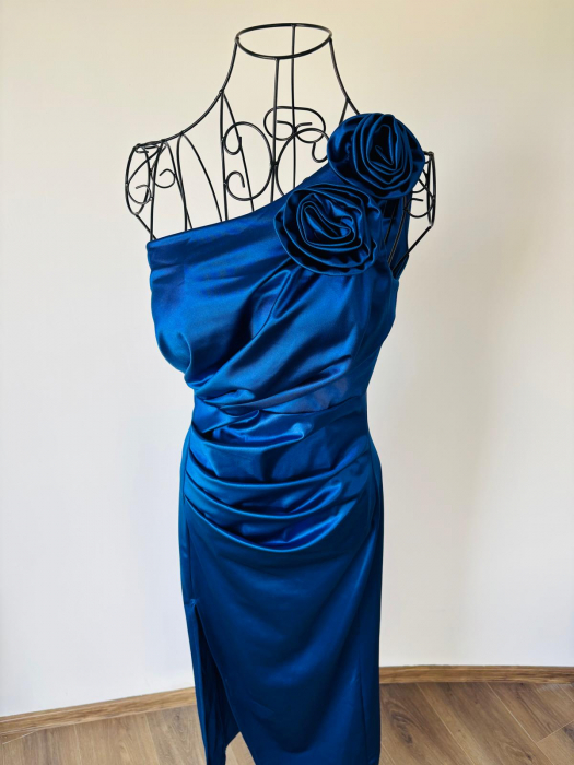 Rochie elegantă albastră cu trandafiri – Blue Grace [2]