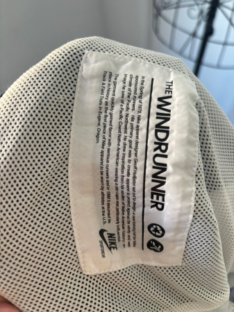 Geaca Nike marimea XL [4]