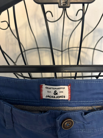 Pantaloni Jack&Jones marimea 30 [1]