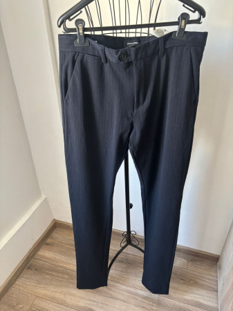 Blugi/Pantaloni - Pantaloni Jack&Jones marimea W33 L36