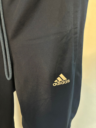 Pantaloni sport Adidas marimea 38 [1]