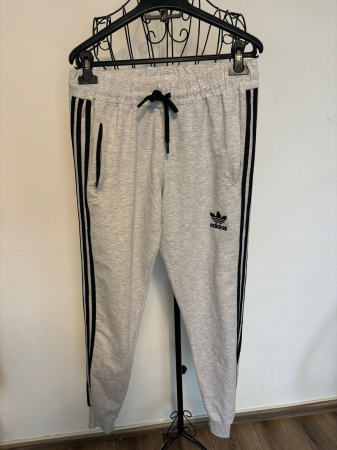 Blugi/Pantaloni - Pantaloni sport Adidas marimea M